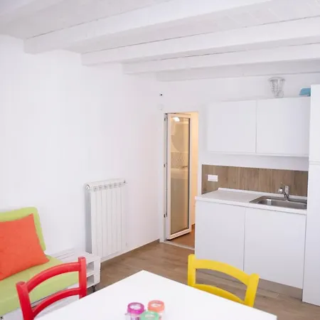 Tatil Evi Color Monopoli